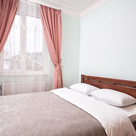Ukrainian House Апартаменти На Площі Ринок Lviv Luaran gambar