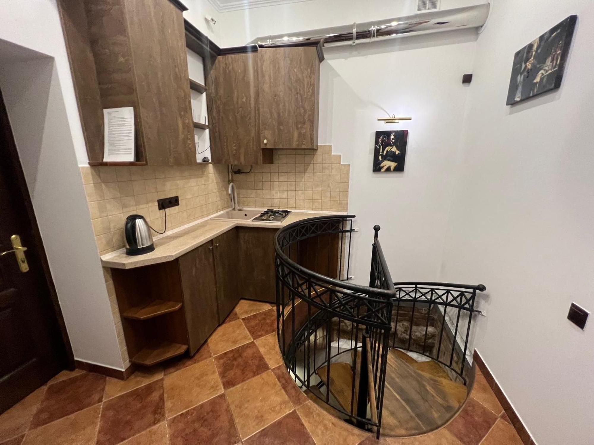 Ukrainian House Апартаменти На Площі Ринок Lviv Luaran gambar